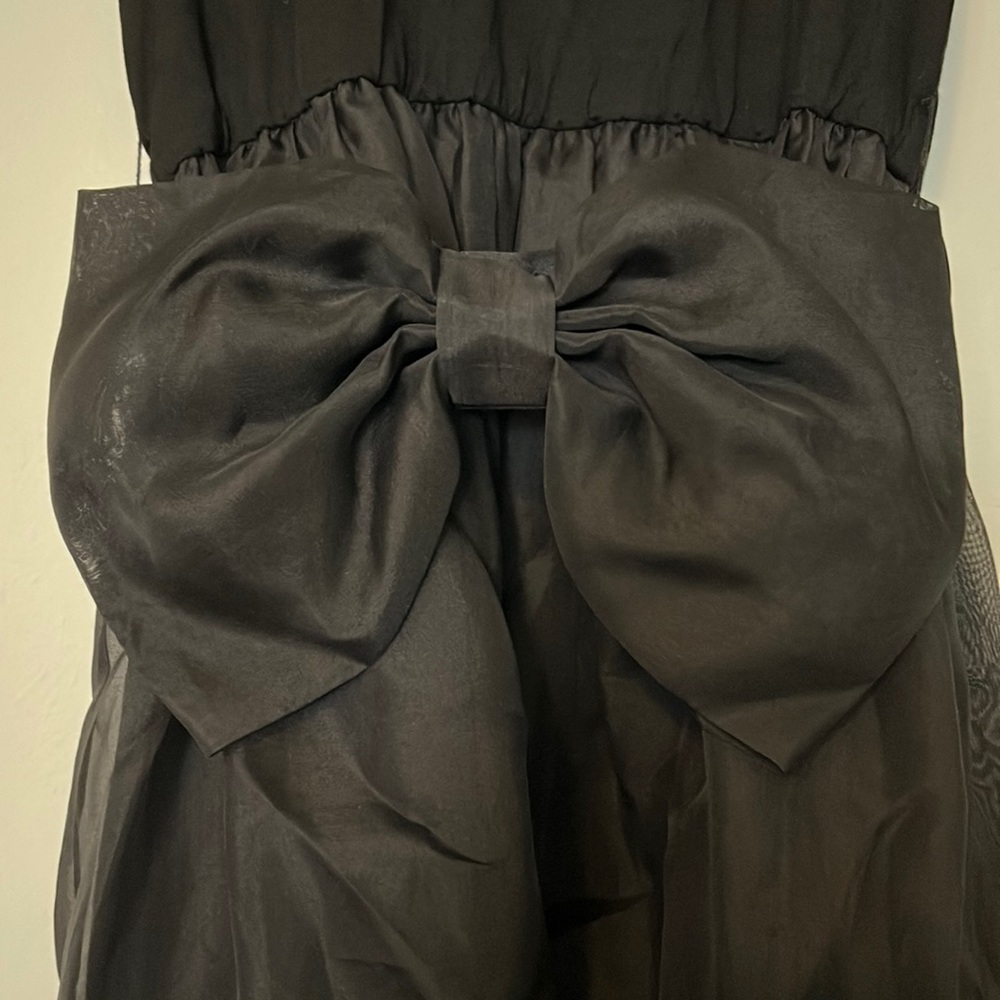 Alice and Olivia black party dress with Bow Detail